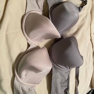 Warner’s Bras 40B